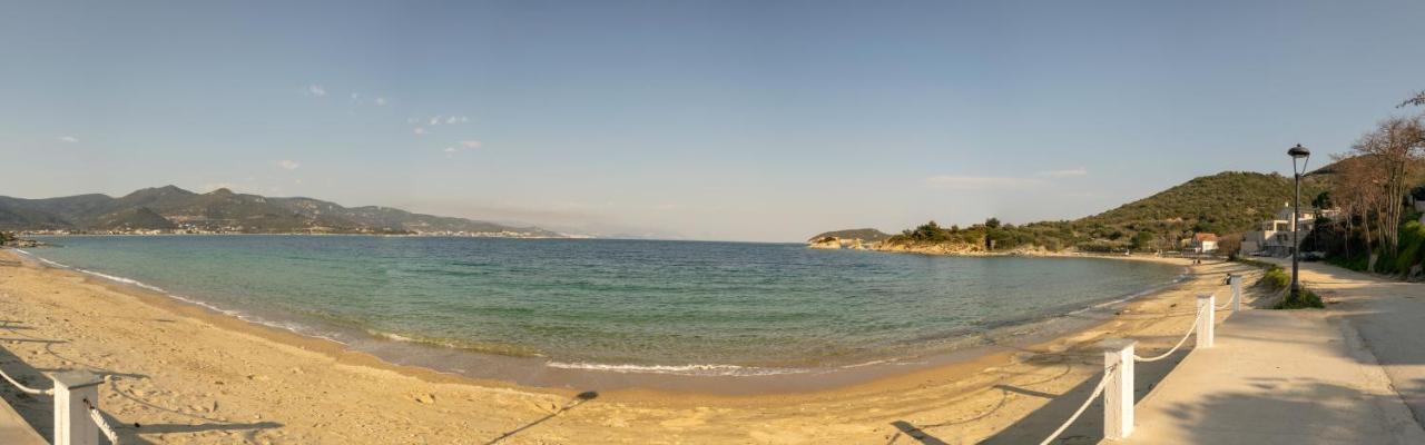 Just On The Sea 1 Villa Nea Iraklitsa Exterior photo