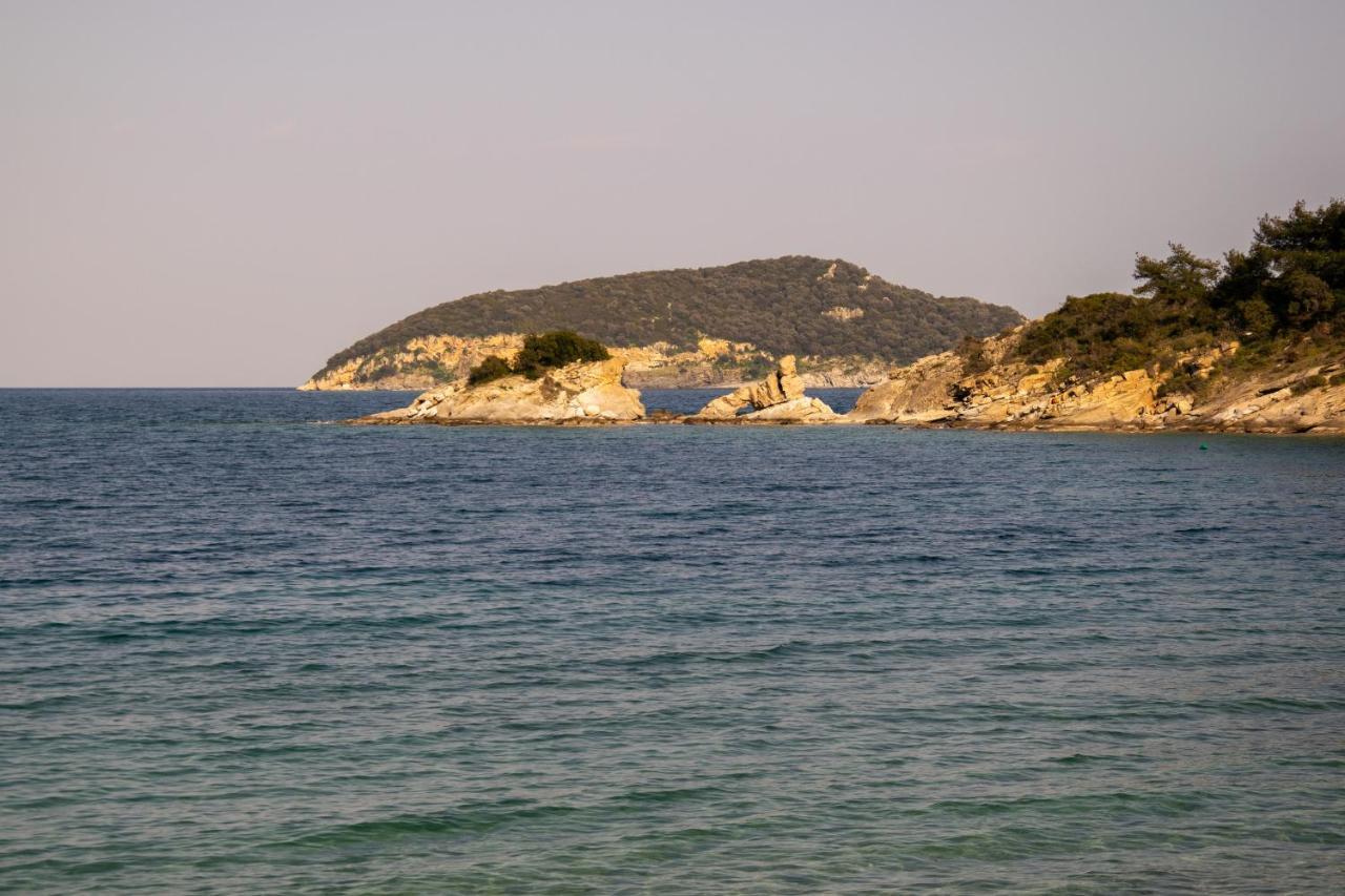 Just On The Sea 1 Villa Nea Iraklitsa Exterior photo